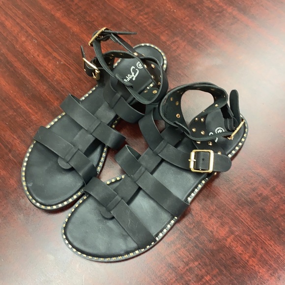 Black Sandals - Picture 2 of 3